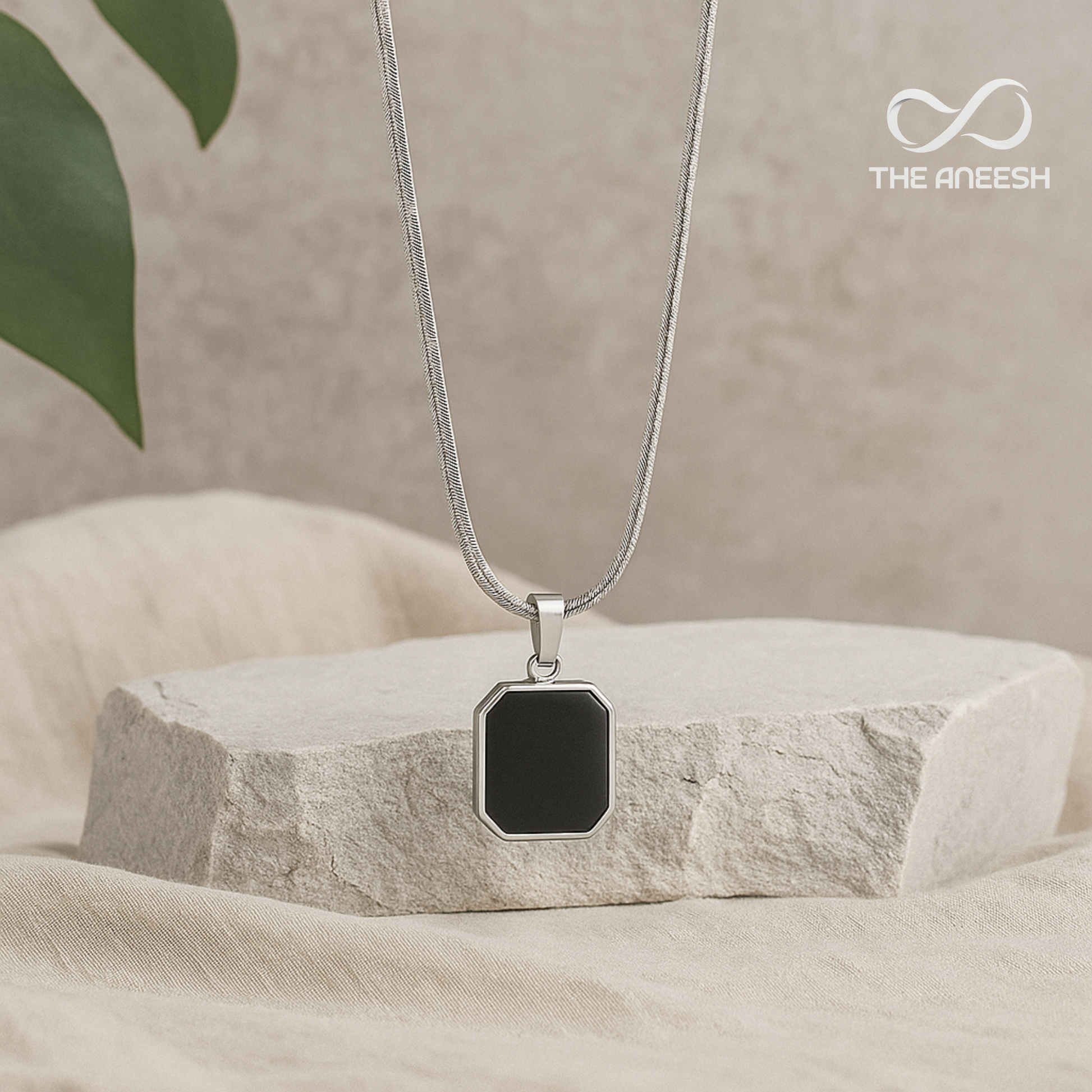 HexaEdge Onyx Pendant Necklace – Gold & Silver Edition
